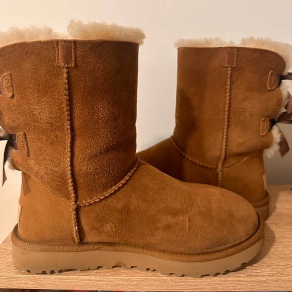 Ugh women’s Bailey bow II - Picture 4 of 5